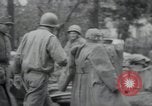 Standbild USA Offiziere Cham Deutschland, 1945, aus Sekunde 47 historischem Filmmaterial Videoclip 65675073895