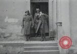 Standbild USA Offiziere Cham Deutschland, 1945, aus Sekunde 57 historischem Filmmaterial Videoclip 65675073895
