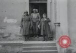 Standbild USA Offiziere Cham Deutschland, 1945, aus Sekunde 58 historischem Filmmaterial Videoclip 65675073895