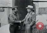 Standbild Allgemeine Raymond McLain S Weilheim Deutschland, 1945, aus Sekunde 11 historischem Filmmaterial Videoclip 65675073899