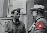 Standbild Allgemeine Raymond McLain S Weilheim Deutschland, 1945, aus Sekunde 17 historischem Filmmaterial Videoclip 65675073899
