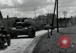Immagine di Prigionieri di camp Germania, 1945, secondo 28 filmato di repertorio 65675073900