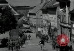 Immagine di Prigionieri di camp Germania, 1945, secondo 55 filmato di repertorio 65675073900