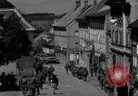 Immagine di Prigionieri di camp Germania, 1945, secondo 58 filmato di repertorio 65675073900