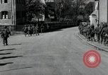 Immagine di Prigionieri di camp Germania, 1945, secondo 59 filmato di repertorio 65675073900