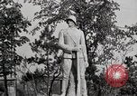 Standbild USA Soldat Deutschland, 1945, aus Sekunde 18 historischem Filmmaterial Videoclip 65675073904
