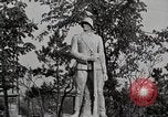 Standbild USA Soldat Deutschland, 1945, aus Sekunde 22 historischem Filmmaterial Videoclip 65675073904