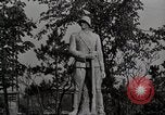 Standbild USA Soldat Deutschland, 1945, aus Sekunde 25 historischem Filmmaterial Videoclip 65675073904