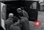 Immagine di Soldati statunitensi Halberstadt Germania, 1945, secondo 48 filmato di repertorio 65675073914