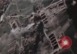 Immagine di Bombardamento Germania, 1945, secondo 48 filmato di repertorio 65675073915