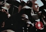 Standbild US-B-26 Marauder Bomber wird bereit für die Mission Deutschland, 1945, aus Sekunde 56 historischem Filmmaterial Videoclip 65675073920