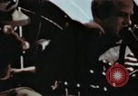 Standbild US-B-26 Marauder Bomber wird bereit für die Mission Deutschland, 1945, aus Sekunde 60 historischem Filmmaterial Videoclip 65675073920