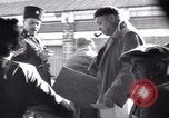 Immagine di Ebrei immigrati sionista Haifa in Palestina, 1945, secondo 55 filmato di repertorio 65675073934