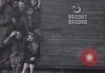 Immagine di Rifugiati ebrei Haifa in Palestina, 1945, secondo 42 filmato di repertorio 65675073935
