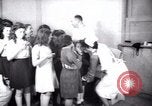 Immagine di Jewish i bambini rifugiati Haifa in Palestina, 1945, secondo 4 filmato di repertorio 65675073936