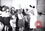Immagine di Jewish i bambini rifugiati Haifa in Palestina, 1945, secondo 8 filmato di repertorio 65675073936