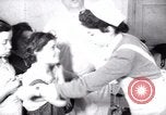 Immagine di Jewish i bambini rifugiati Haifa in Palestina, 1945, secondo 26 filmato di repertorio 65675073936
