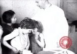 Immagine di Jewish i bambini rifugiati Haifa in Palestina, 1945, secondo 32 filmato di repertorio 65675073936