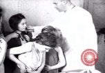 Immagine di Jewish i bambini rifugiati Haifa in Palestina, 1945, secondo 33 filmato di repertorio 65675073936
