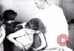Immagine di Jewish i bambini rifugiati Haifa in Palestina, 1945, secondo 34 filmato di repertorio 65675073936
