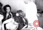 Immagine di Jewish i bambini rifugiati Haifa in Palestina, 1945, secondo 36 filmato di repertorio 65675073936