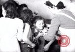 Immagine di Jewish i bambini rifugiati Haifa in Palestina, 1945, secondo 40 filmato di repertorio 65675073936