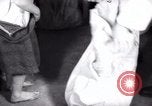 Immagine di Jewish i bambini rifugiati Haifa in Palestina, 1945, secondo 44 filmato di repertorio 65675073936