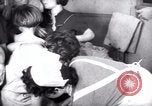 Immagine di Jewish i bambini rifugiati Haifa in Palestina, 1945, secondo 53 filmato di repertorio 65675073936