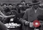 Immagine di Rifugiati ebrei Haifa in Palestina, 1945, secondo 20 filmato di repertorio 65675073937