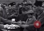 Immagine di Rifugiati ebrei Haifa in Palestina, 1945, secondo 22 filmato di repertorio 65675073937