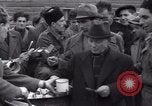 Immagine di Rifugiati ebrei Haifa in Palestina, 1945, secondo 26 filmato di repertorio 65675073937