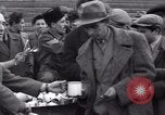 Immagine di Rifugiati ebrei Haifa in Palestina, 1945, secondo 29 filmato di repertorio 65675073937