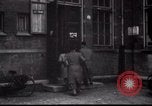 Standbild jüdische Flüchtlinge Amsterdam Niederlande, 1938, aus Sekunde 17 historischem Filmmaterial Videoclip 65675073947