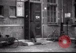 Standbild jüdische Flüchtlinge Amsterdam Niederlande, 1938, aus Sekunde 24 historischem Filmmaterial Videoclip 65675073947