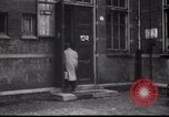 Standbild jüdische Flüchtlinge Amsterdam Niederlande, 1938, aus Sekunde 28 historischem Filmmaterial Videoclip 65675073947