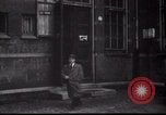 Standbild jüdische Flüchtlinge Amsterdam Niederlande, 1938, aus Sekunde 30 historischem Filmmaterial Videoclip 65675073947