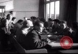 Standbild jüdische Flüchtlinge Amsterdam Niederlande, 1938, aus Sekunde 61 historischem Filmmaterial Videoclip 65675073947