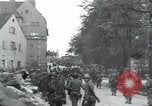 Immagine di Stati Uniti truppe Regensburg Germania, 1945, secondo 15 filmato di repertorio 65675073950