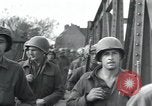 Immagine di Stati Uniti truppe Regensburg Germania, 1945, secondo 44 filmato di repertorio 65675073950