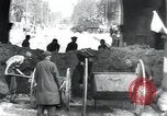 Immagine di Civili tedesco Regensburg Germania, 1945, secondo 35 filmato di repertorio 65675073951
