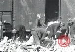 Immagine di Civili tedesco Regensburg Germania, 1945, secondo 21 filmato di repertorio 65675073952