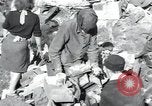 Immagine di Civili tedesco Regensburg Germania, 1945, secondo 27 filmato di repertorio 65675073952