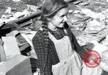 Immagine di Civili tedesco Regensburg Germania, 1945, secondo 38 filmato di repertorio 65675073952