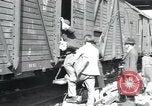 Immagine di Civili tedesco Regensburg Germania, 1945, secondo 52 filmato di repertorio 65675073952