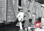 Immagine di Civili tedesco Regensburg Germania, 1945, secondo 54 filmato di repertorio 65675073952