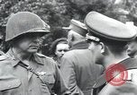 Standbild Oberst Frank Dunkerly Regensburg Deutschland, 1945, aus Sekunde 6 historischem Filmmaterial Videoclip 65675073953