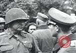 Standbild Oberst Frank Dunkerly Regensburg Deutschland, 1945, aus Sekunde 7 historischem Filmmaterial Videoclip 65675073953