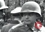 Standbild Oberst Frank Dunkerly Regensburg Deutschland, 1945, aus Sekunde 25 historischem Filmmaterial Videoclip 65675073953