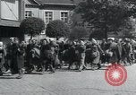 Immagine di Hungarian-Jewish donne Wurzen Germania, 1945, secondo 15 filmato di repertorio 65675073957