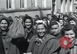 Immagine di Hungarian-Jewish donne Wurzen Germania, 1945, secondo 46 filmato di repertorio 65675073957